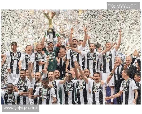 从逆境到荣耀 坎坷足球之路见证坚韧与梦想的力量 从逆境到荣耀 坎坷足球之路见证坚韧与梦想的力量