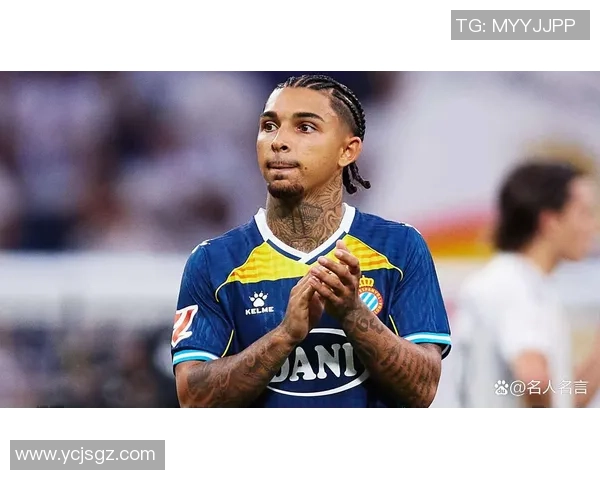 足球球星戴上安全帽的另类瞬间揭秘保护自己也能展现风采